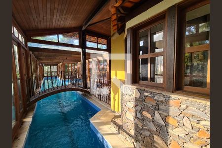 Casa de condomínio à venda com 600m², 4 quartos e 4 vagas