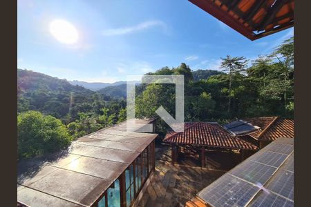 Casa de condomínio à venda com 600m², 4 quartos e 4 vagas