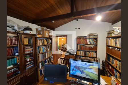 Casa de condomínio à venda com 600m², 4 quartos e 4 vagas