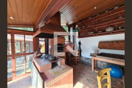 Casa de condomínio à venda com 600m², 4 quartos e 4 vagas