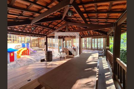 Casa de condomínio à venda com 600m², 4 quartos e 4 vagas