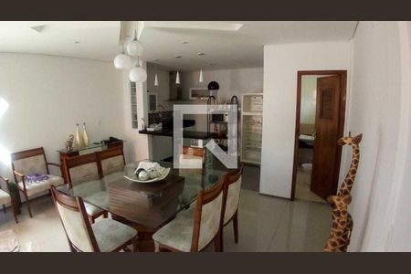 Casa à venda com 4 quartos, 310m² em Camargos, Belo Horizonte
