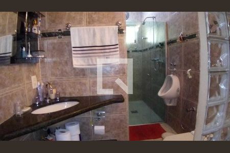 Casa à venda com 310m², 4 quartos e 4 vagas