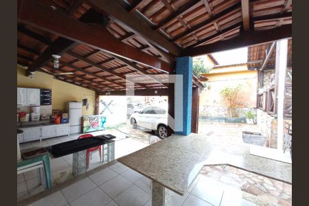 Casa à venda com 310m², 4 quartos e 4 vagas