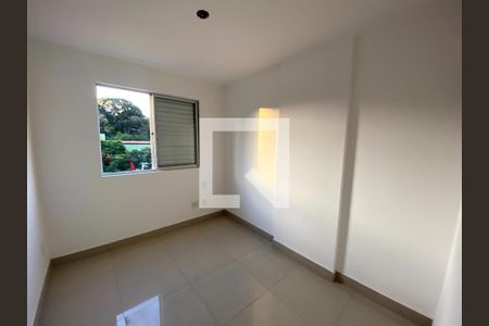 Apartamento à venda com 3 quartos, 72m² em Serrano, Belo Horizonte
