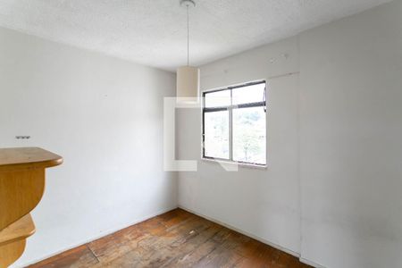 Quarto 2 de apartamento para alugar com 3 quartos, 80m² em Santa Terezinha, Belo Horizonte