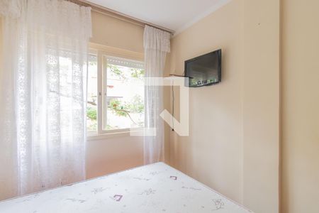 Quarto 1 de apartamento para alugar com 2 quartos, 74m² em Teresópolis, Porto Alegre