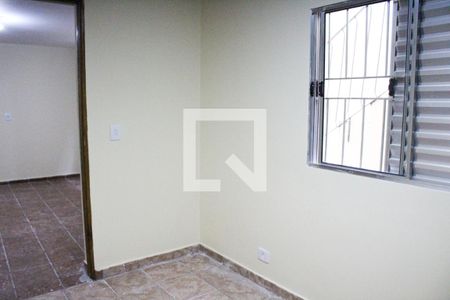 Quarto 1 de casa para alugar com 1 quarto, 60m² em Vila Zat, São Paulo