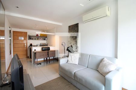 Sala de apartamento à venda com 1 quarto, 40m² em Jacarepaguá, Rio de Janeiro