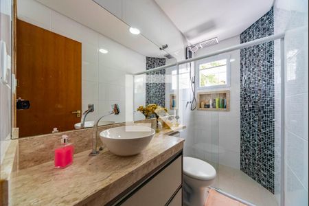 Apartamento para alugar com 70m², 2 quartos e 2 vagas Apartamento para alugar com 70m², 2 quartos e 2 vagasBanheiro do Quarto 2