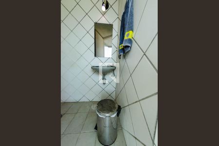 Banheiro de apartamento à venda com 2 quartos, 140m² em Cidade Jardim, Belo Horizonte