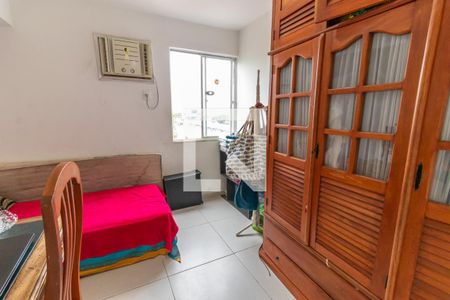 Quarto de apartamento à venda com 2 quartos, 65m² em Del Castilho, Rio de Janeiro