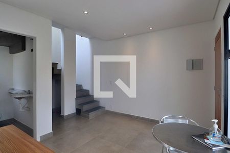 Sala de casa para alugar com 2 quartos, 62m² em Utinga, Santo André