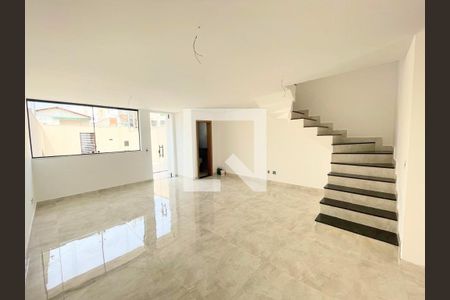 Sala de casa à venda com 3 quartos, 99m² em Santa Branca, Belo Horizonte