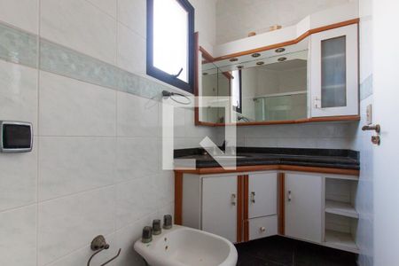 Suíte - Banheiro de apartamento para alugar com 4 quartos, 387m² em Jardim Tres Marias, Guarujá