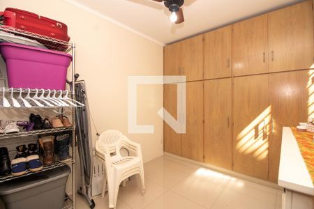 Quarto 1 de casa à venda com 3 quartos, 150m² em Sarandi, Porto Alegre