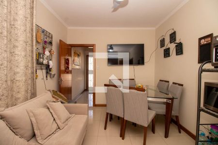 Sala de casa à venda com 3 quartos, 150m² em Sarandi, Porto Alegre