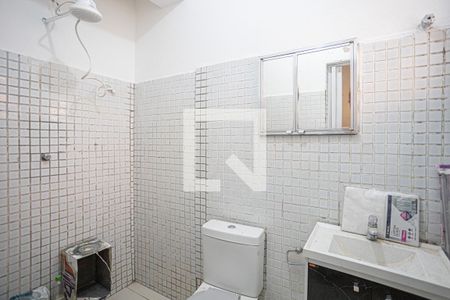 Banheiro de casa para alugar com 2 quartos, 80m² em Vila Veloso, Carapicuíba