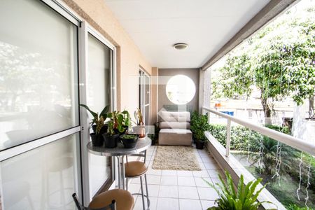 Sacada  de apartamento à venda com 4 quartos, 170m² em Cidade São Francisco, São Paulo