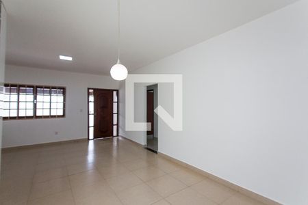 Sala de casa para alugar com 3 quartos, 250m² em Cidade Jardim, Uberlândia