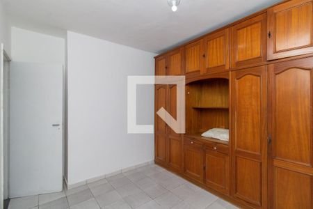 Quarto 1 de casa para alugar com 2 quartos, 80m² em Ramos, Rio de Janeiro