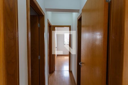 Corredor de apartamento para alugar com 3 quartos, 105m² em Renascença, Belo Horizonte