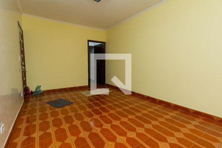 Sala de casa à venda com 3 quartos, 300m² em Vila Nhocune, São Paulo