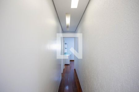 Corredor de casa para alugar com 3 quartos, 100m² em Esplanada, Belo Horizonte