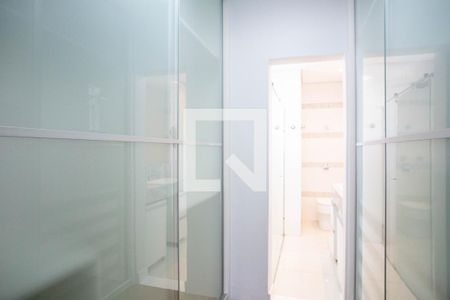 Closet da suíte de casa para alugar com 3 quartos, 100m² em Esplanada, Belo Horizonte