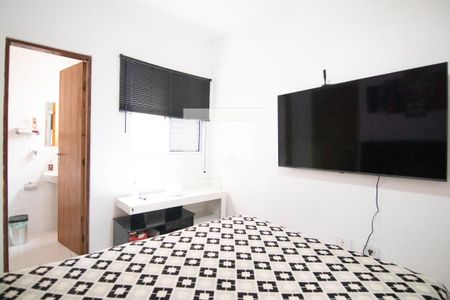 Suíte 1 de casa de condomínio para alugar com 2 quartos, 65m² em Vila Pierina, São Paulo