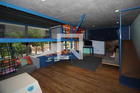 Studio à venda com 26m², 1 quarto e sem vaga Studio à venda com 26m², 1 quarto e sem vagaÁrea Comum - Brinquedoteca