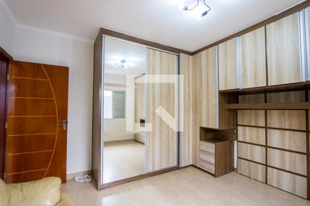 Quarto 1 de casa à venda com 2 quartos, 75m² em Vila Pires, Santo André