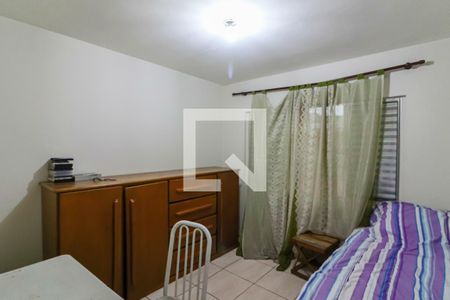 Quarto 1 de casa para alugar com 2 quartos, 110m² em Jardim do Lago, São Paulo