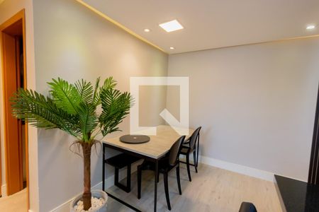 Sala de apartamento à venda com 2 quartos, 52m² em Utinga, Santo André