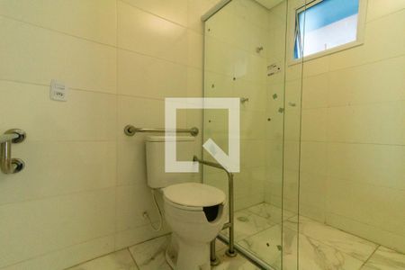 Banheiro de apartamento para alugar com 1 quarto, 38m² em Vila Ré, São Paulo