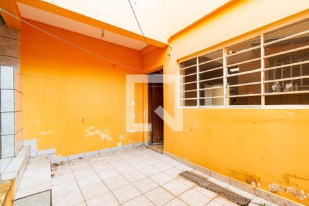 Casa à venda com 180m², 3 quartos e 2 vagas Casa à venda com 180m², 3 quartos e 2 vagasQuintal