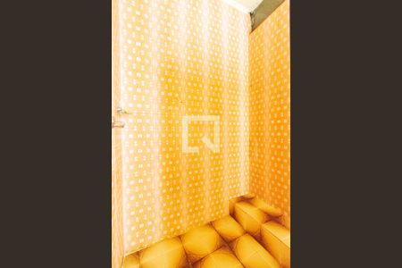 Casa à venda com 180m², 3 quartos e 2 vagas Casa à venda com 180m², 3 quartos e 2 vagasBanheiro