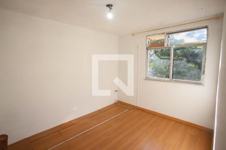 Quarto 1 de apartamento para alugar com 2 quartos, 42m² em Taquara, Rio de Janeiro