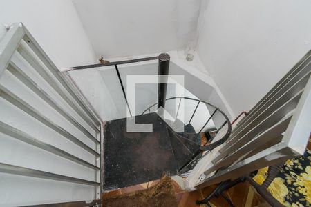 Sala - Escada de acesso de apartamento para alugar com 1 quarto, 150m² em Parada de Lucas, Rio de Janeiro