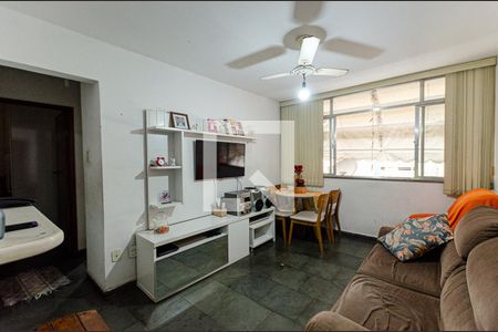 Apartamento à venda com 75m², 2 quartos e 1 vagaSala