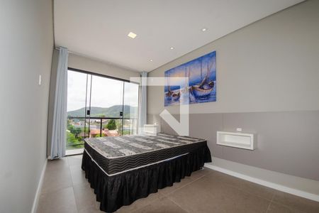 Suíte 1 de casa para alugar com 4 quartos, 300m² em Rio Tavares Central, Florianópolis