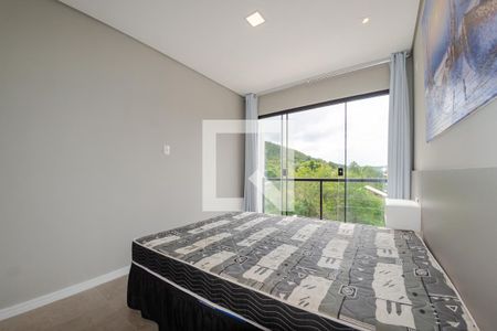 Suíte 1 de casa para alugar com 4 quartos, 300m² em Rio Tavares Central, Florianópolis