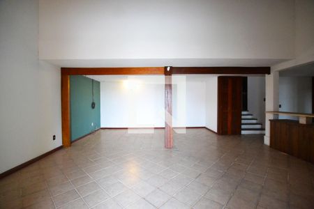 Sala de casa à venda com 5 quartos, 200m² em Espírito Santo, Porto Alegre