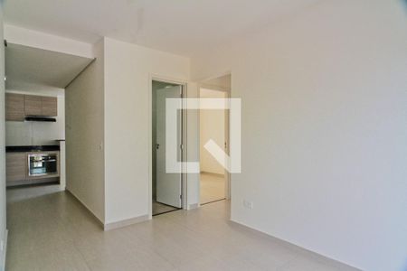 Sala de apartamento para alugar com 2 quartos, 46m² em Vila Santa Edwiges, São Paulo