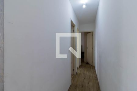 Corredor de apartamento à venda com 2 quartos, 54m² em Vila Liviero, São Paulo