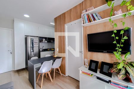 Sala de apartamento para alugar com 2 quartos, 39m² em Jardim Analia Franco, São Paulo