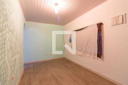 Sala  de casa à venda com 2 quartos, 250m² em Santo Antônio, Osasco