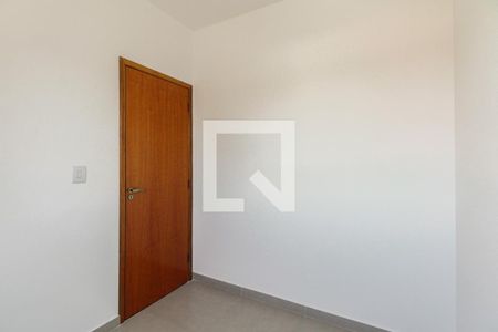 Quarto 1 de apartamento para alugar com 2 quartos, 34m² em Vila Granada, São Paulo