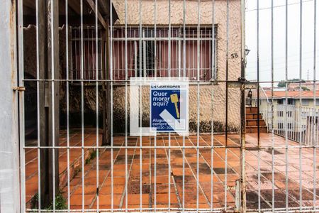 Casa à venda com 195m², 4 quartos e 3 vagas Casa à venda com 195m², 4 quartos e 3 vagasFachada