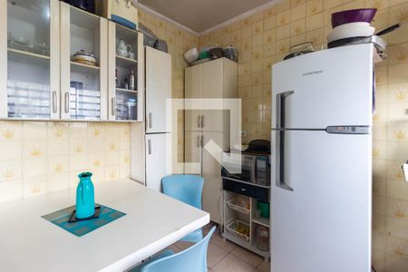 Casa à venda com 195m², 4 quartos e 3 vagas Casa à venda com 195m², 4 quartos e 3 vagasCozinha